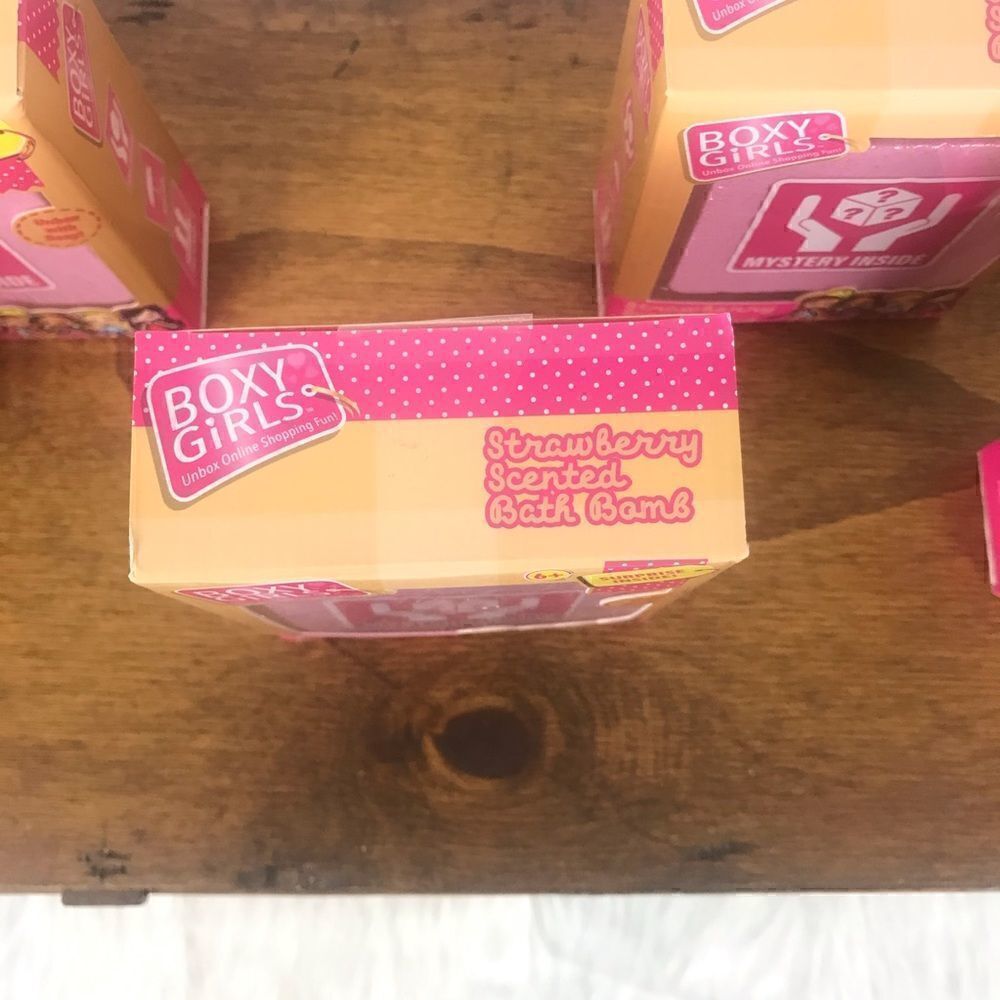 Boxy girl bath bombs  - Picture 4 of 4